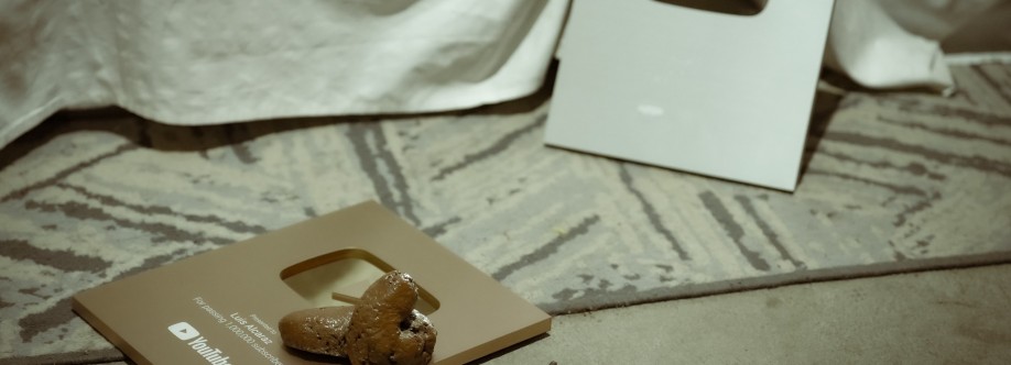 Luis Alcaraz Cover Image